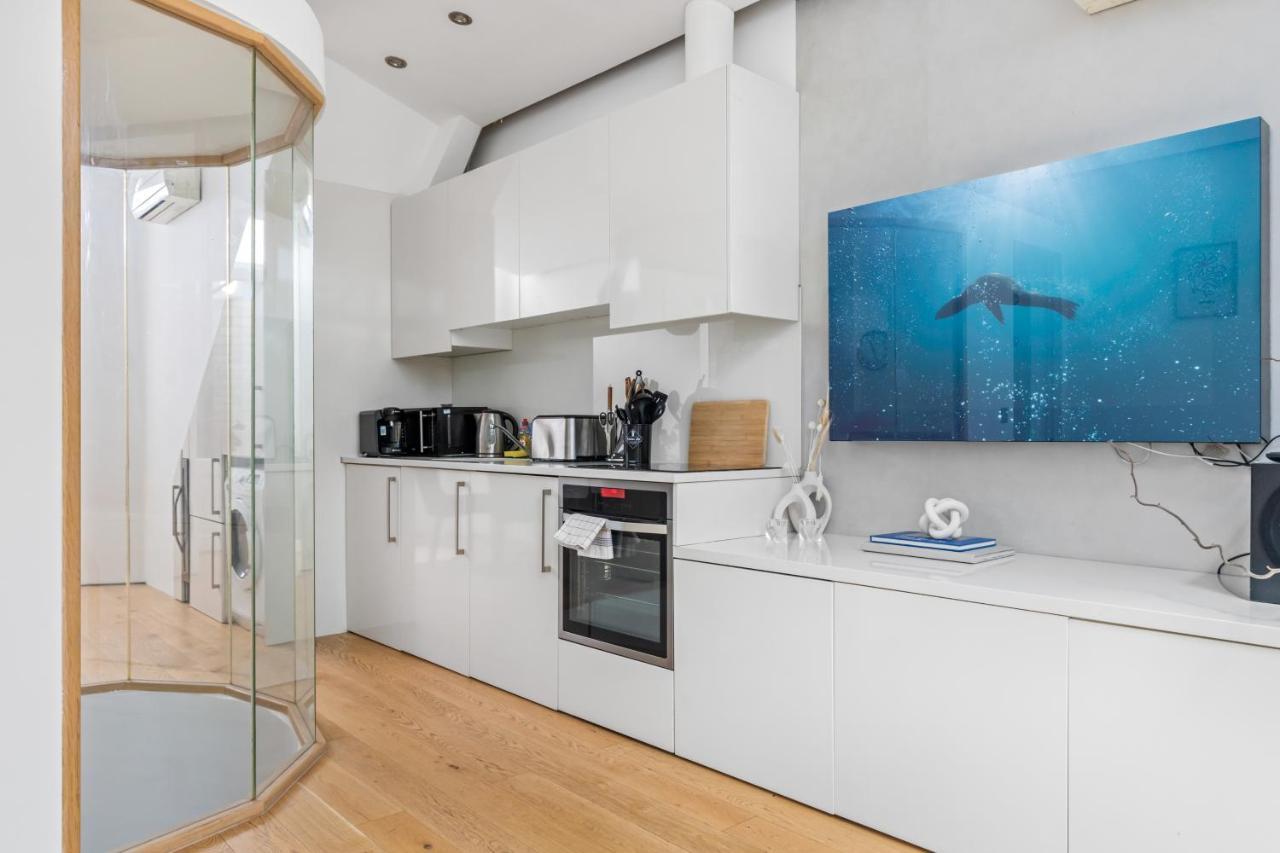 Trafalgar Square Arty Apartment 런던 외부 사진