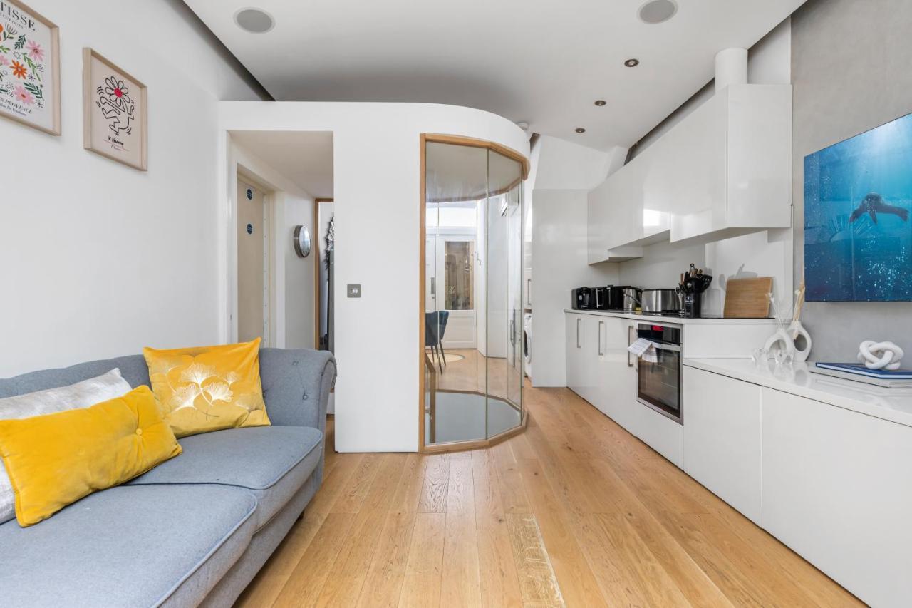Trafalgar Square Arty Apartment 런던 외부 사진