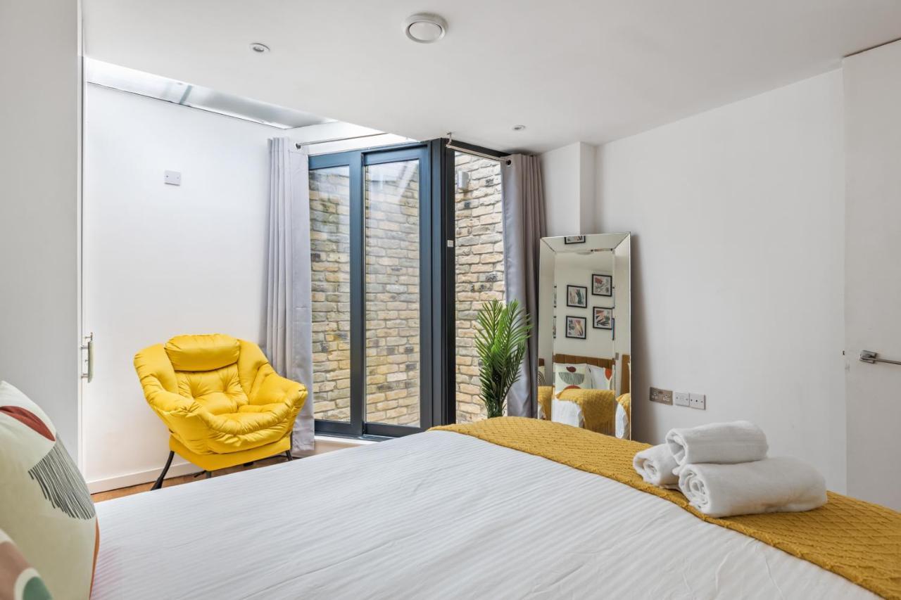Trafalgar Square Arty Apartment 런던 외부 사진